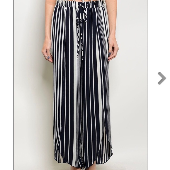 CLOSET CLOSINVACATION PANTS BLUE AND WHITE STRIPED - Picture 3 of 7